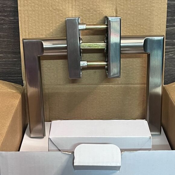 Modern Brushed Nickel Metal Interior Door Handles with Lock. Halifax Square. NIB - Picture 6 of 9